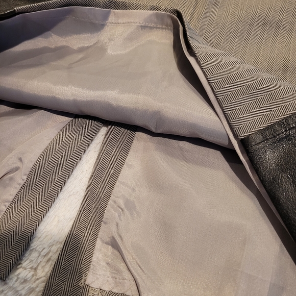 R  Faux leather and fabric skirt - Picture 2 of 6